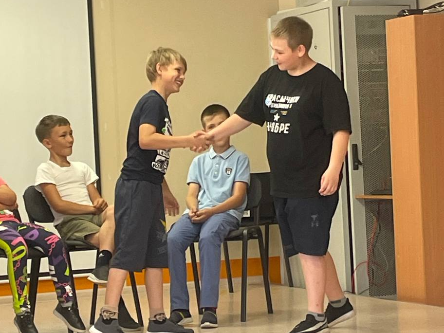 Будни летнего лагеря.